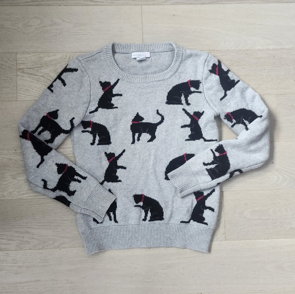 Shrinking Violet Cat Womans Sweater XS